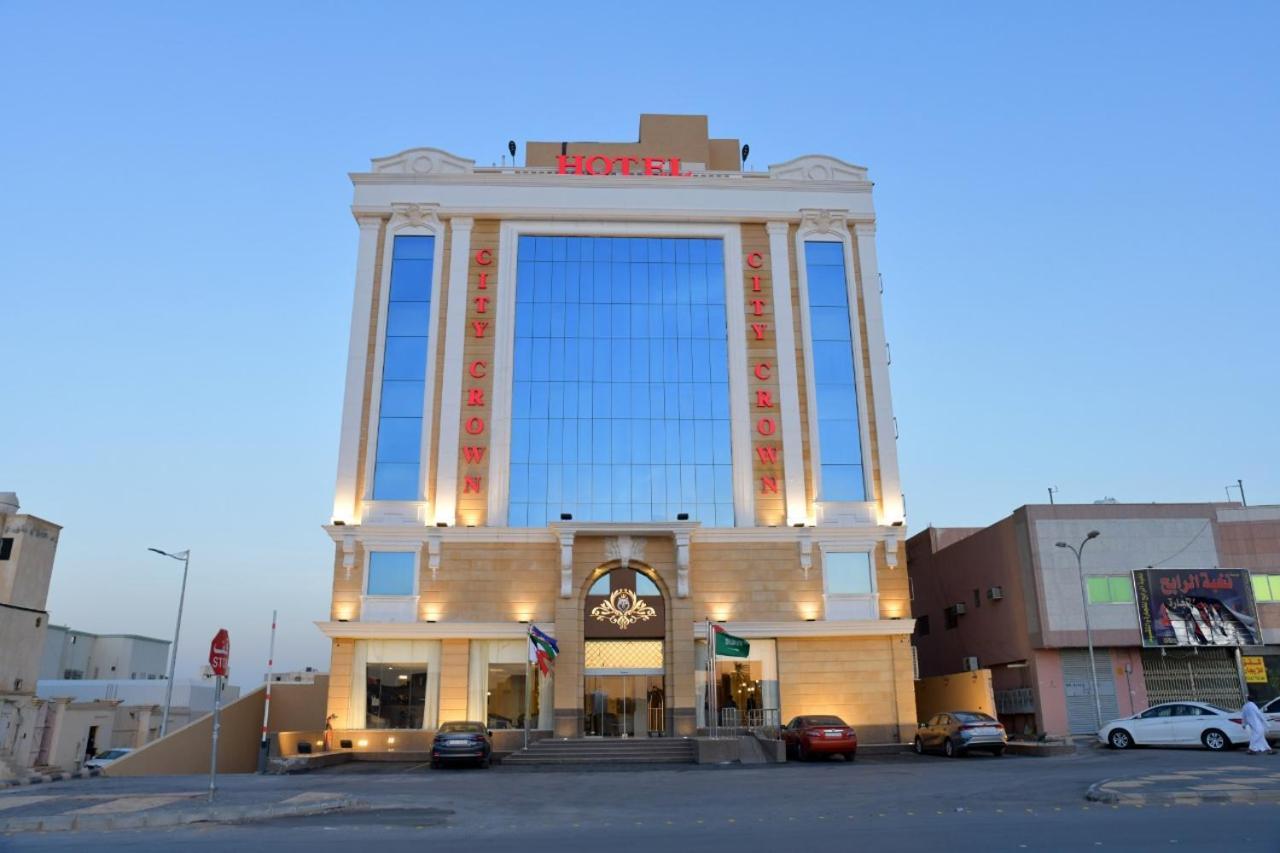Crown Apartment